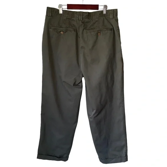 Tommy Bahama Sage Green Pleated Chino Cuffed Leg Men’s Pants Size 34 - Picture 2 of 9